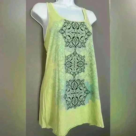 Te Verde Racer Back Activewear Women's Tank Top (185) - Picture 4 of 10